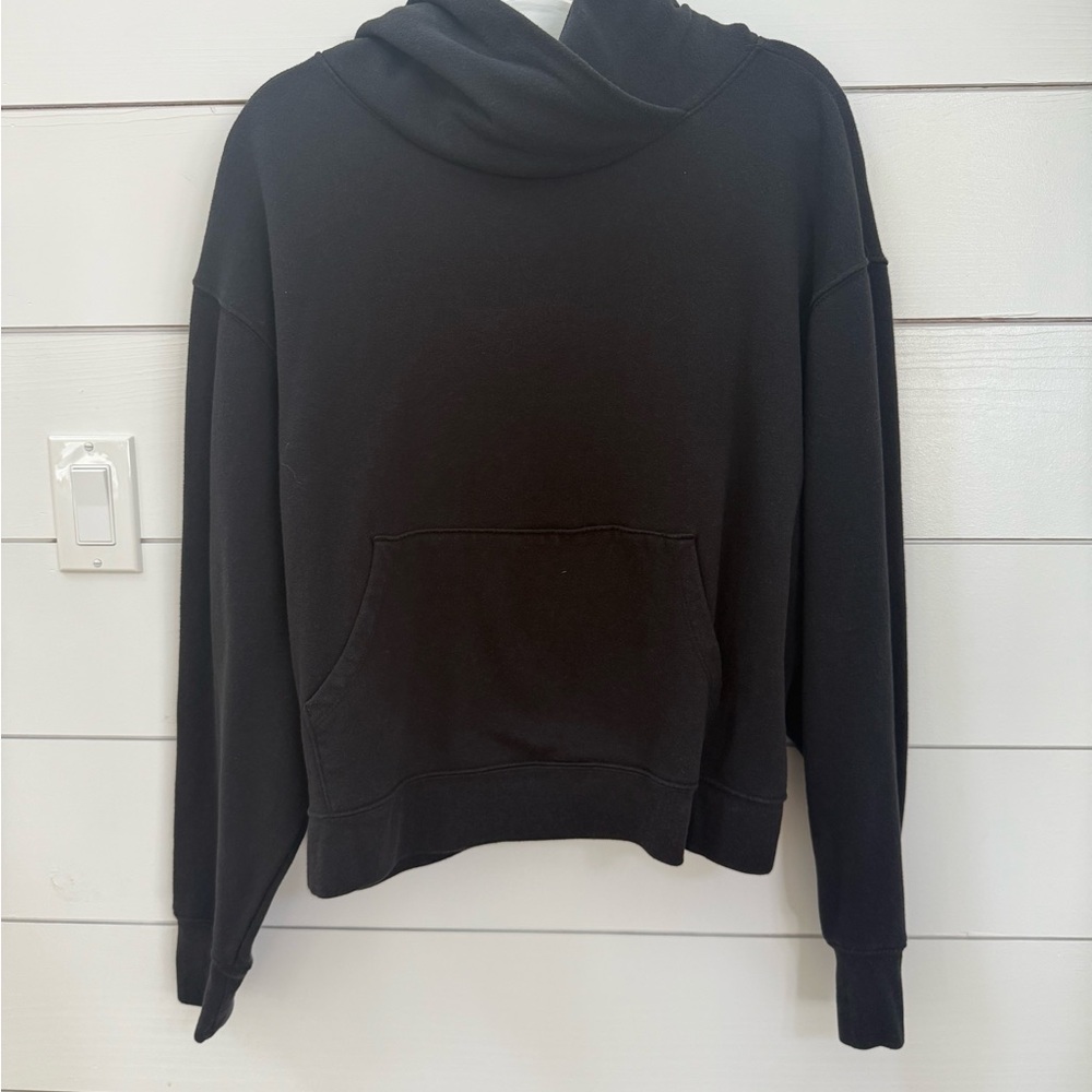 Zella Black Hoodie with Cozy Design